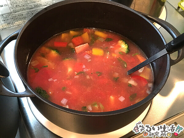 ユニロイのホーロー鍋